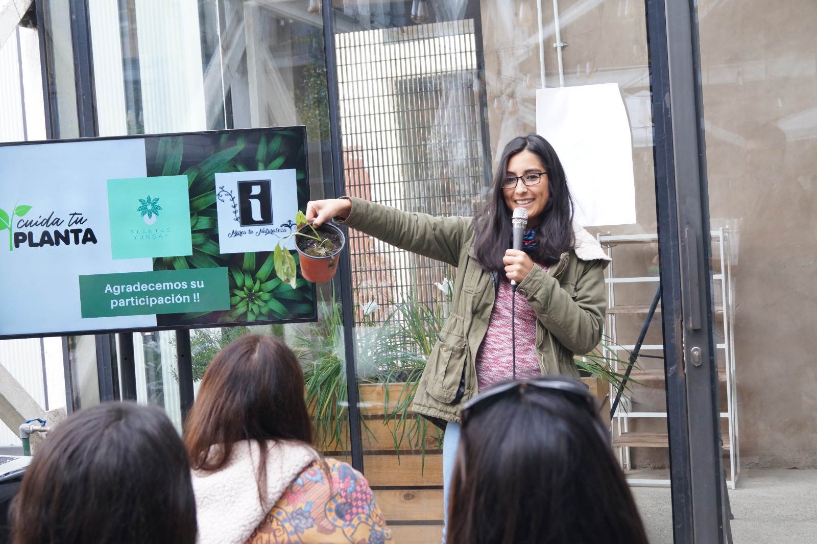 Actividad y charla de Dra. Plantas